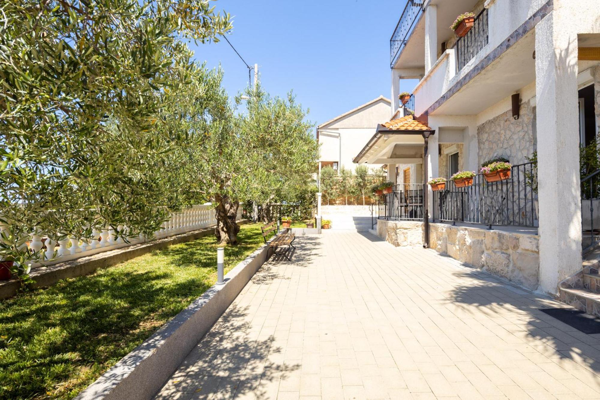 Apartment Iva Vrana  Exterior photo
