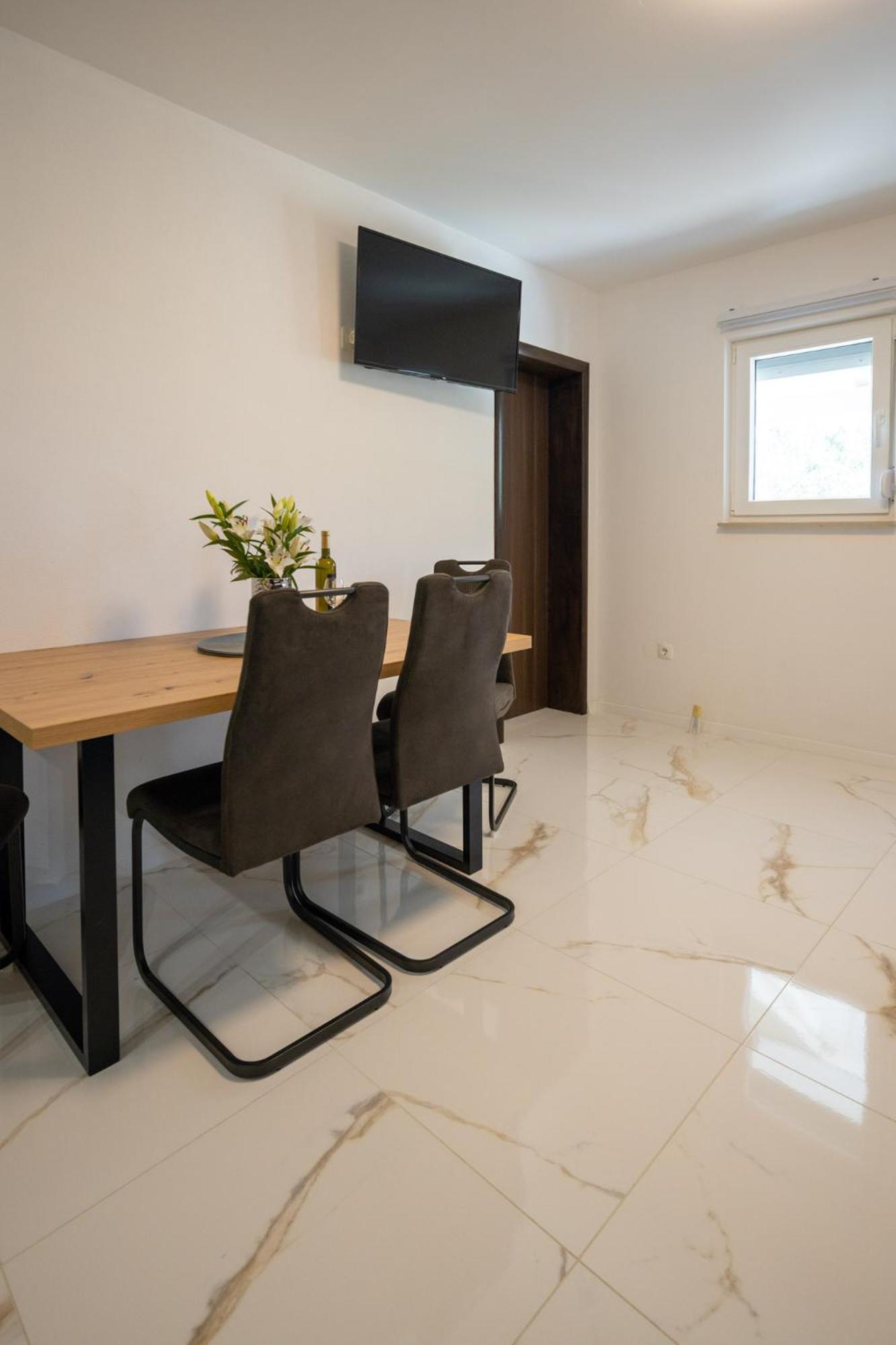 Apartment Iva Vrana  Exterior photo